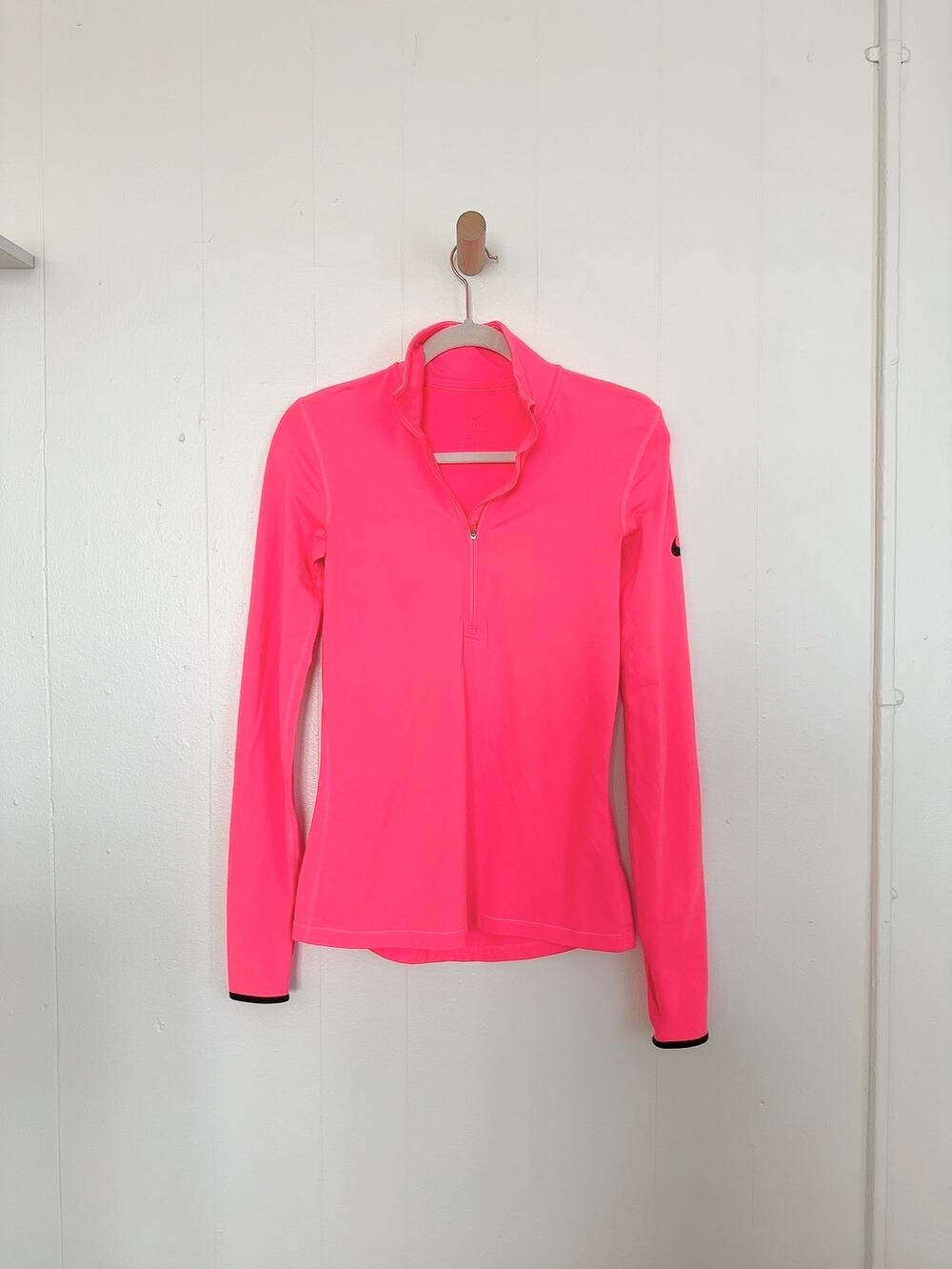 Nike Dri-FIT Neon Coral Orange 1/4 Zip Pullover Running Top Thumbholes Size S